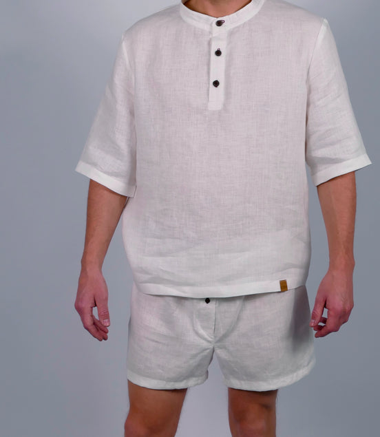 Handgemachtes Herren Poloshirt Pyjamateil kurz aus Leinen weiß Poloshirt mit Stehkragen und Kokosknöpfen