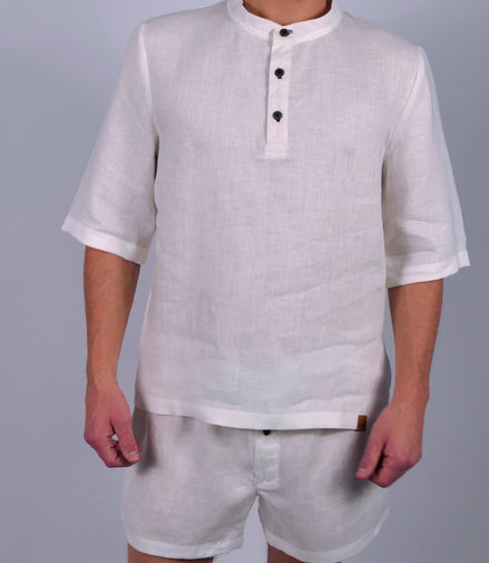 Handgemachter Herren Pyjama kurz aus Leinen weiß Poloshirt mit Stehkragen