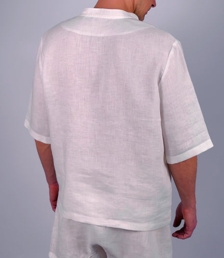 Handgemachtes Herren Poloshirt Pyjamateil kurz aus Leinen weiß Poloshirt mit Stehkragen und Kokosknöpfen
