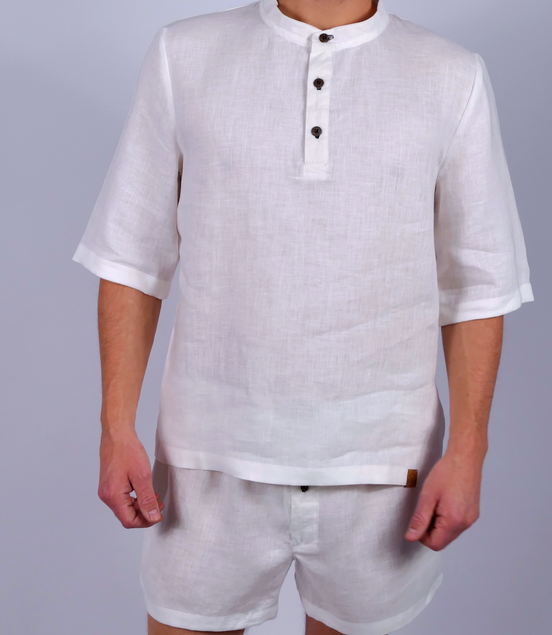Handgemachter Herren Pyjama kurz aus Leinen weiß Poloshirt mit Stehkragen
